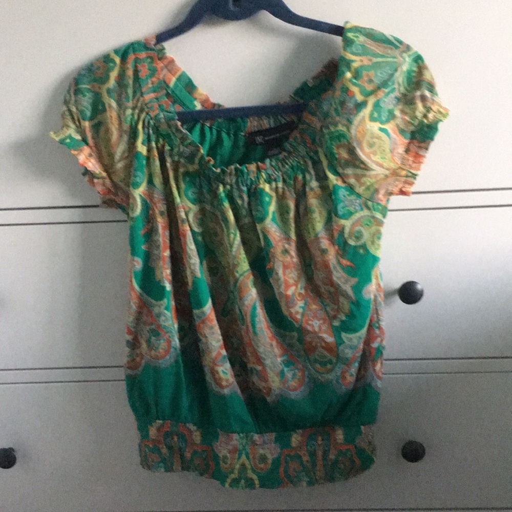 INC lined Green Swirly Top